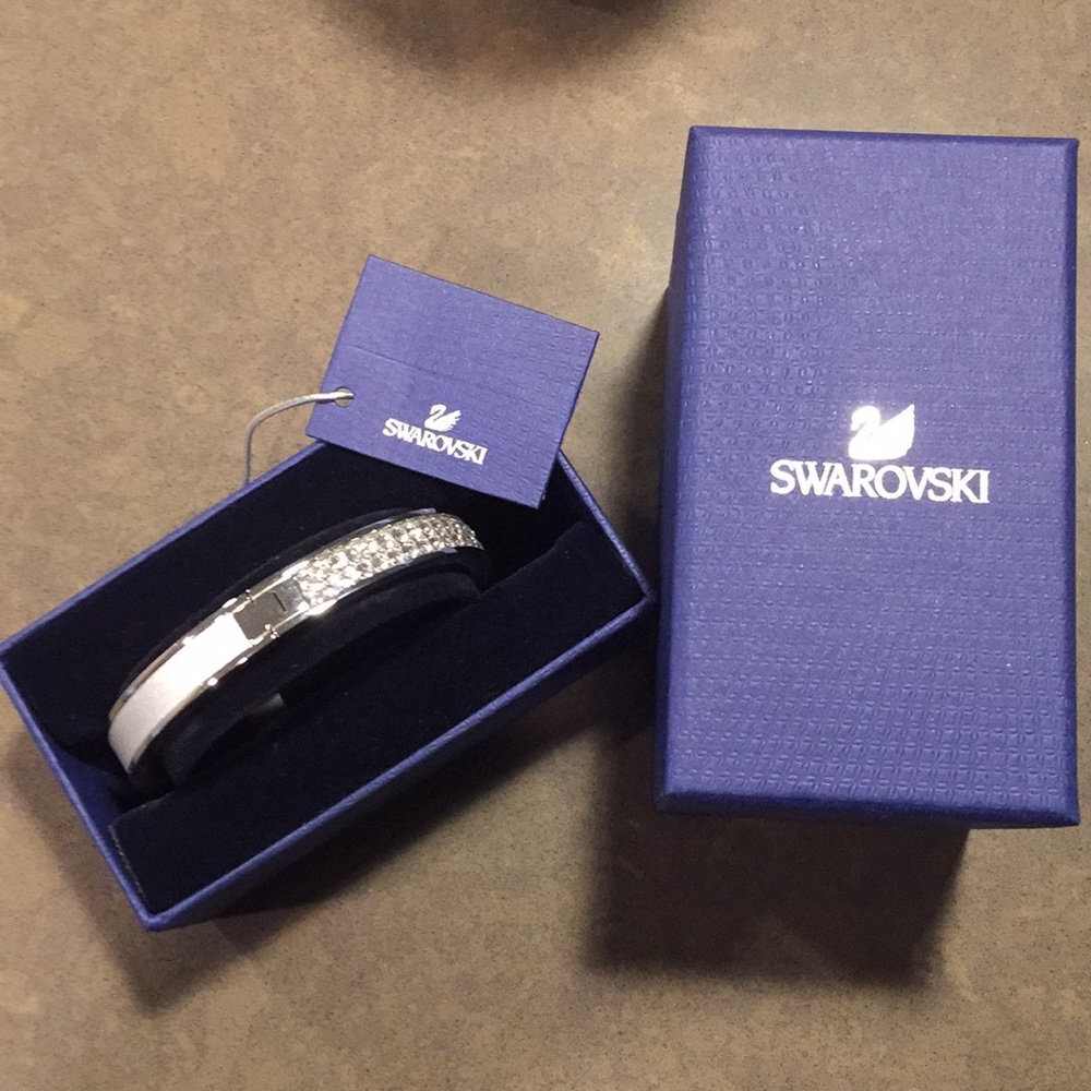 💥1x HP💥NWT Swarovski Intervalle Bangle Thin